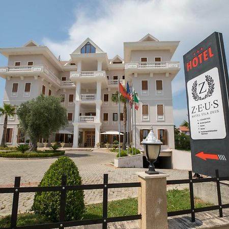 Hotel Vila Zeus Rinas Kültér fotó