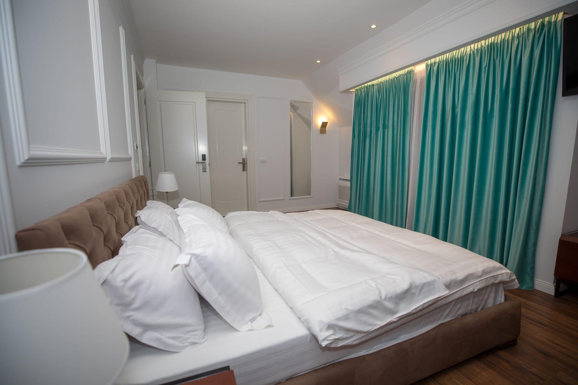 Hotel Vila Zeus Rinas Kültér fotó