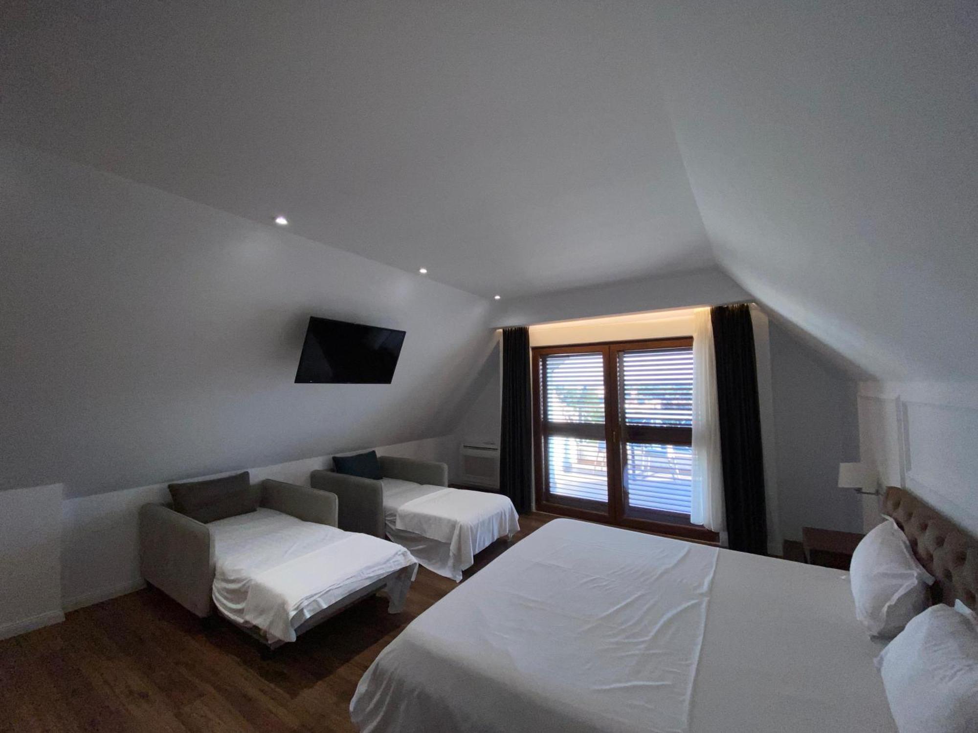 Hotel Vila Zeus Rinas Kültér fotó