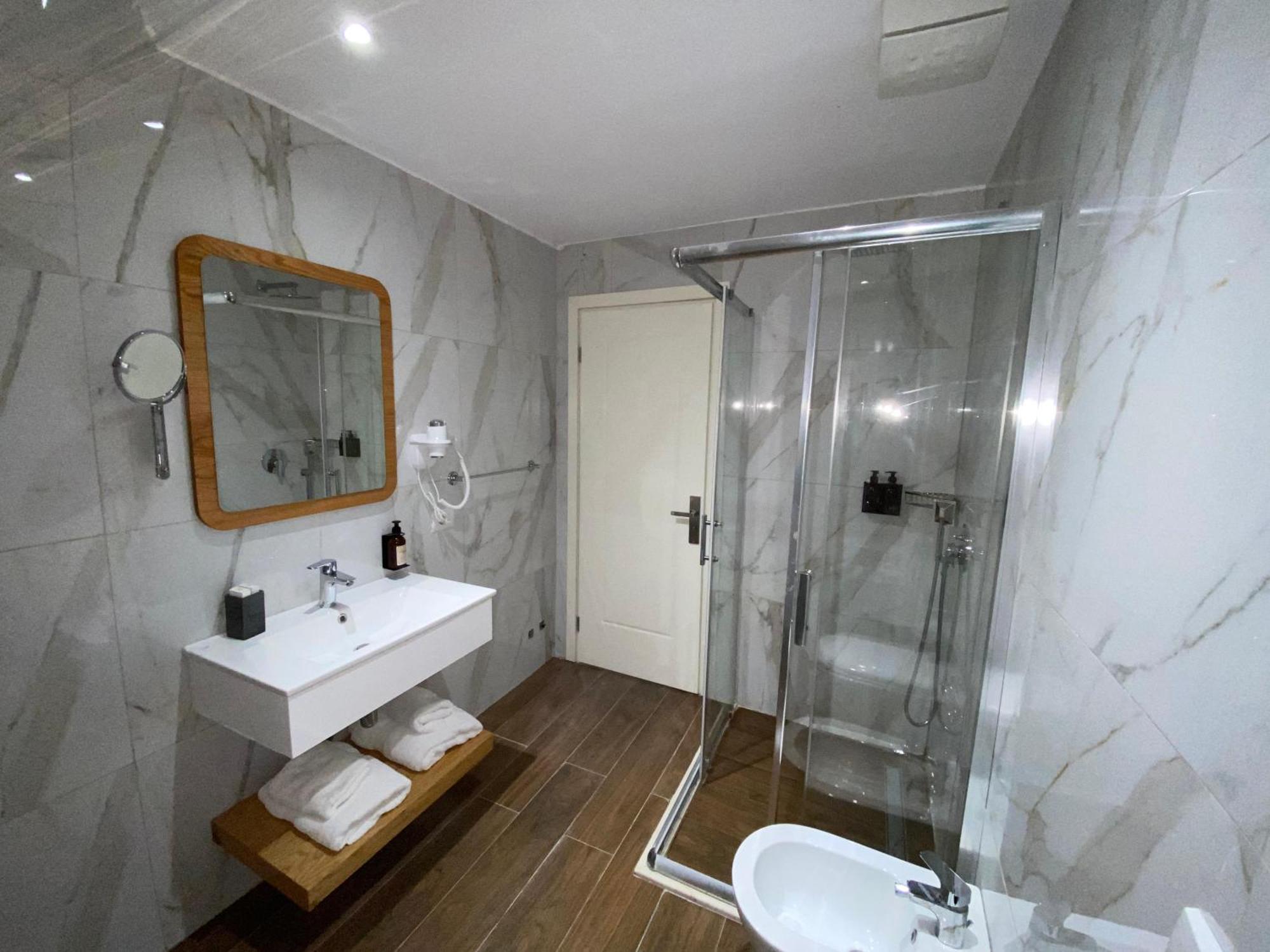 Hotel Vila Zeus Rinas Kültér fotó