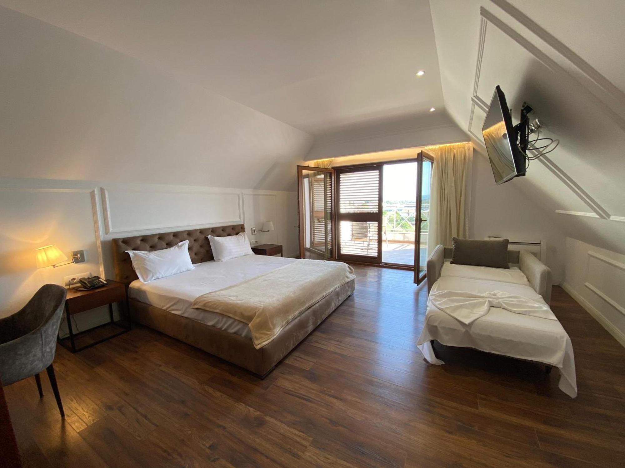Hotel Vila Zeus Rinas Kültér fotó
