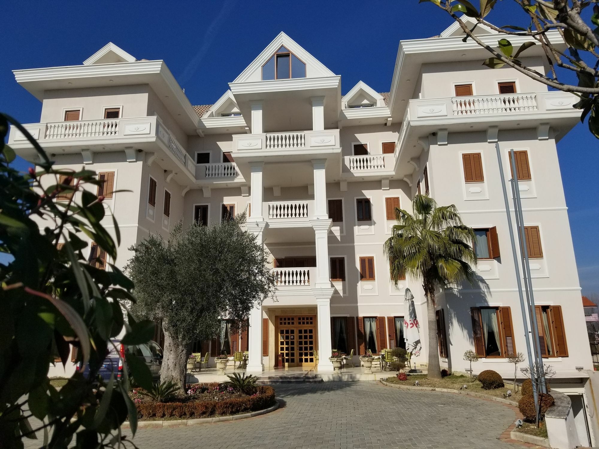 Hotel Vila Zeus Rinas Kültér fotó